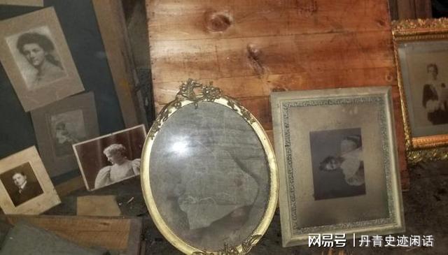 天博官方网站美国男子买了一房子几周后发现天花板藏有一阁楼里面堆满古董(图2)