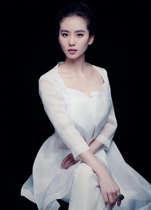 天博官方网站日本人心中最美的中国女星TOP10第一名确实出乎意料…(图16)